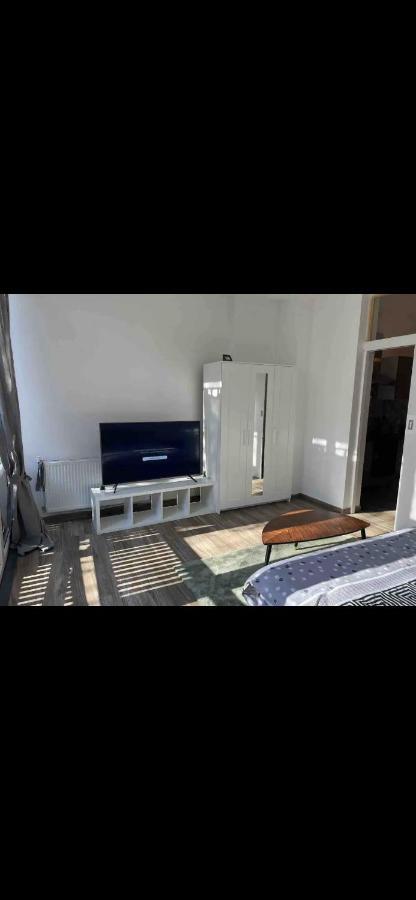 Sans Souci 1 Apartment Brussel Bagian luar foto