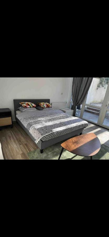 Sans Souci 1 Apartment Brussel Bagian luar foto